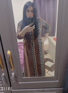 Sarah - escort in Muscat Photo 6 of 6