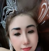 Sarah - escort in Muscat