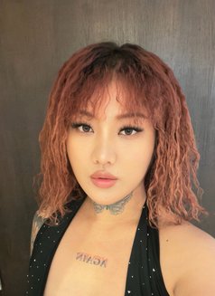 Sarah - escort in Okinawa Island Photo 9 of 9