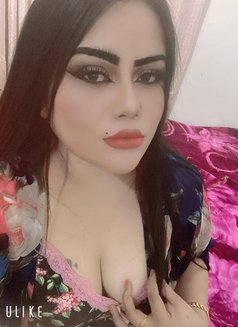 Sarah - escort in Riyadh Photo 6 of 6