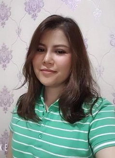 Sarah - puta in Riyadh Photo 9 of 9