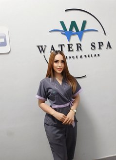 Sarah Thailand - masseuse in Abu Dhabi Photo 16 of 16