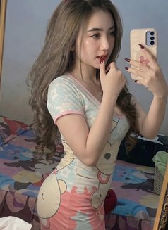 Sarah Tia - companion in Bali Photo 2 of 7