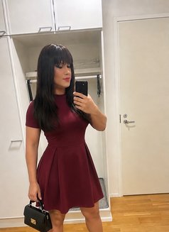 Sarah Trans in Dubai - Acompañantes transexual in Dubai Photo 13 of 13