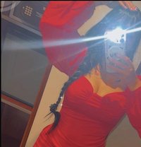 Sarah - escort in Tunis
