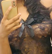 Sarah With Love(contact on whatsapp) - puta in Colombo Photo 2 of 12