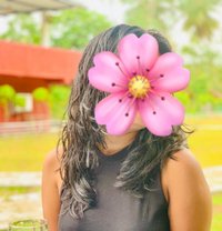 Sarah With Love(contact on whatsapp) - puta in Colombo