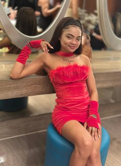 Sarah69 - escort in Dubai Photo 4 of 4