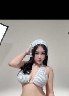 Sarahh - escort in Kuala Lumpur Photo 1 of 6