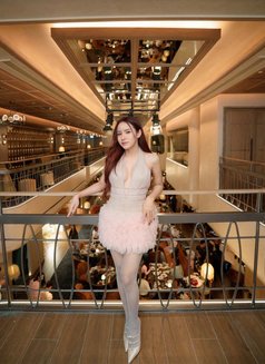 Sarahwinter - Transsexual companion in Osaka Photo 23 of 23