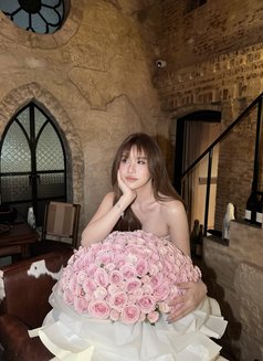 Sarahwinter - Transsexual companion in Seoul Photo 28 of 30