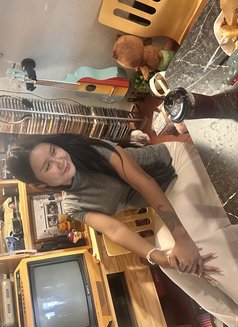 Saralee - escort in Bangkok Photo 5 of 5