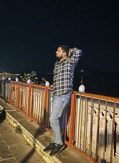 Saran - Male escort in Gurgaon Photo 3 of 4