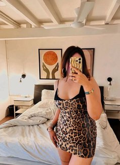 Sarea - puta in Cairo Photo 2 of 2