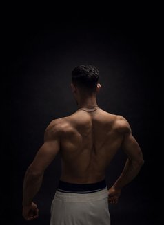 Sarfaraz - Male escort in Mumbai Photo 2 of 4