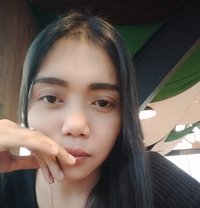 Sari Saquenna - masseuse in Surabaya