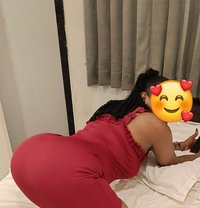 Sarianah - puta in Ahmedabad