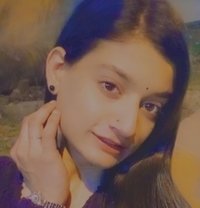 Sarika Thakur Real & Online Service - Transsexual escort in New Delhi