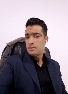 Sarin - Male escort in Kathmandu Photo 2 of 8