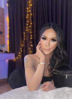 Sarina Both - Transsexual escort in Phuket Photo 14 of 15