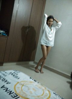 Sarina - escort in Kolkata Photo 7 of 9