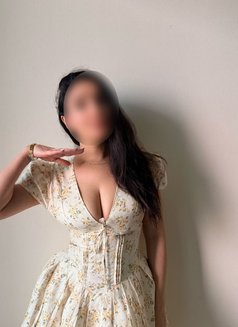 Sarina - escort in Dubai Photo 2 of 14