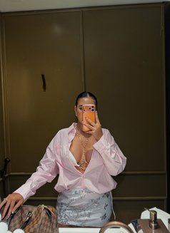 Sarine - escort in Okinawa Island Photo 4 of 5