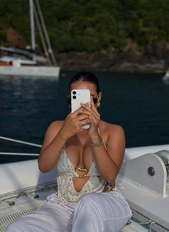 Sarine - escort in Bangkok Photo 5 of 12