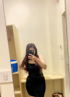 Sarita - escort in New Delhi Photo 1 of 4