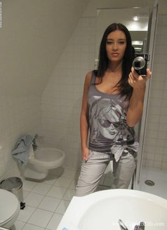 Sarita - escort in Pune Photo 2 of 3