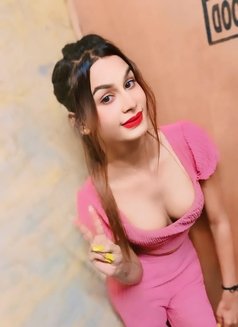 Sarmi - Transsexual escort in Kolkata Photo 3 of 6