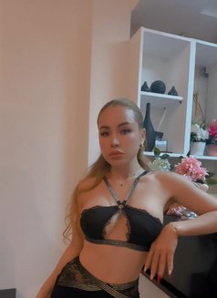 Sarna - Im back ! Waiting for you - escort in Dubai Photo 8 of 17