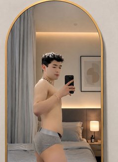 Sarp - Male escort in İstanbul Photo 12 of 12