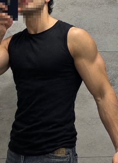 Sarp Ryz - Male escort in Baku Photo 3 of 3