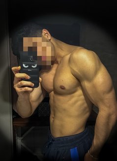 Sarp - Acompañantes masculino in Baku Photo 1 of 3