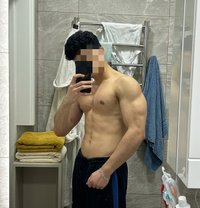 Sarp - Male escort in Baku