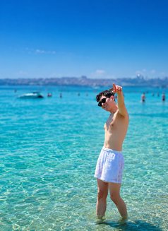 SarpVibe - Male escort in İstanbul Photo 4 of 12