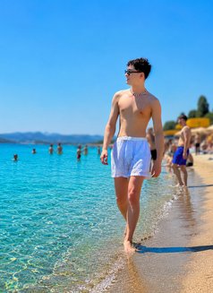 SarpVibe - Male escort in İstanbul Photo 5 of 12