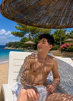 SarpVibe - Male escort in İstanbul Photo 9 of 12