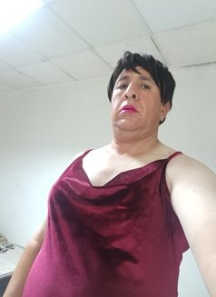 sarrra lady boy sucking. Sex - Acompañantes transexual in Abu Dhabi Photo 1 of 22