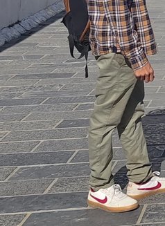 Sarthak - Acompañantes masculino in Ahmedabad Photo 1 of 3