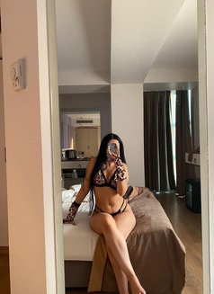 Sary - escort in Khobar Photo 4 of 5