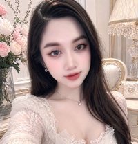 Saryly - escort in Tirana