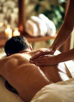 Sasa massage - escort in Dubai Photo 1 of 9
