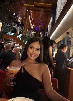 sasa sexy&classy VIP gfe - adult performer in Dubai Photo 18 of 21