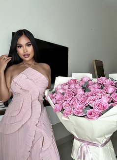 sasa sexy&classy VIP gfe - adult performer in Dubai Photo 21 of 21