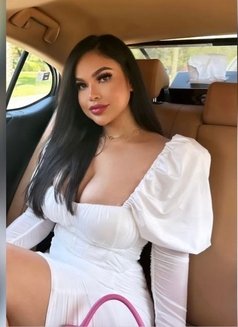 sasa sexy&elegant VIP escort - escort in Dubai Photo 17 of 19