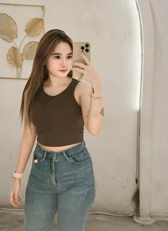 Sasa Steviani - escort in Surabaya Photo 2 of 6