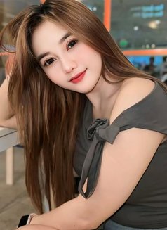 Sasa Steviani - escort in Surabaya Photo 4 of 6