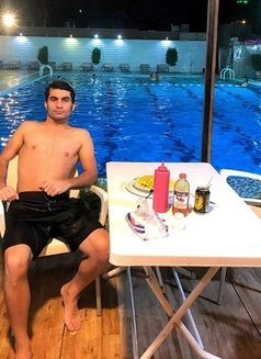 Sasan - Male escort in İstanbul Photo 3 of 8